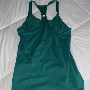 Lululemon tank